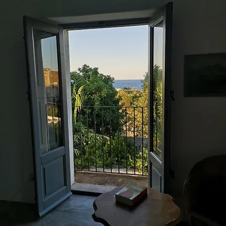 La Porta Rossa * Stromboli