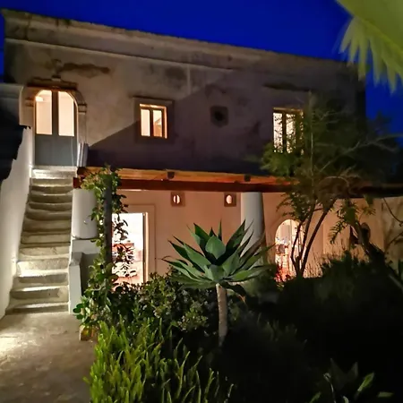 La Porta Rossa * Stromboli