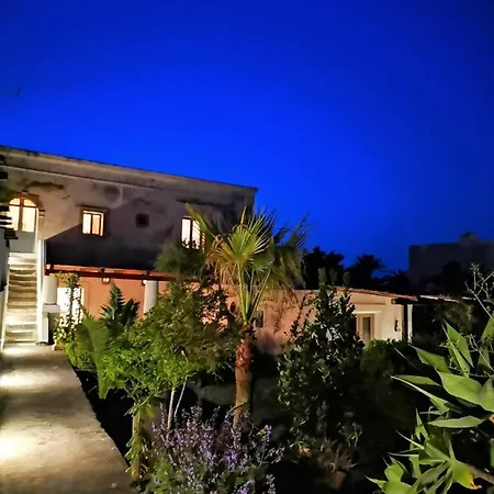 La Porta Rossa Villa Stromboli